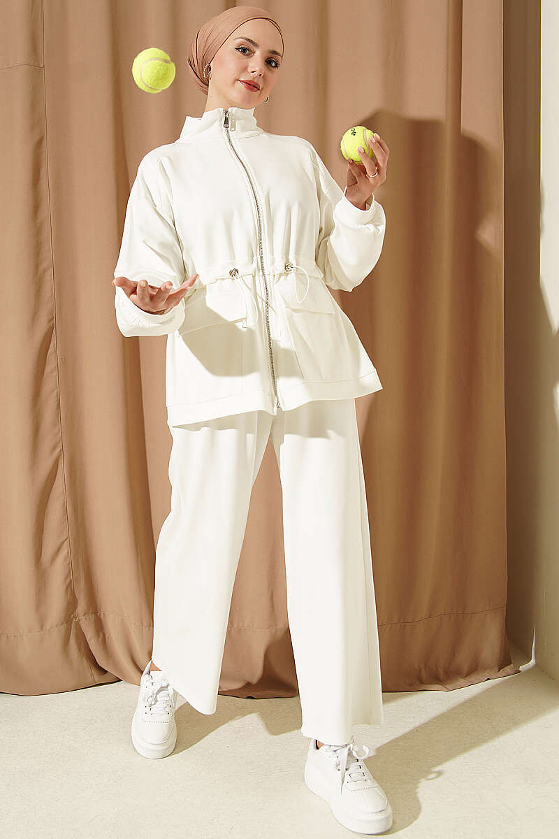 Two-Piece Set with Flap Pockets and Drawstring Waist - Ecru