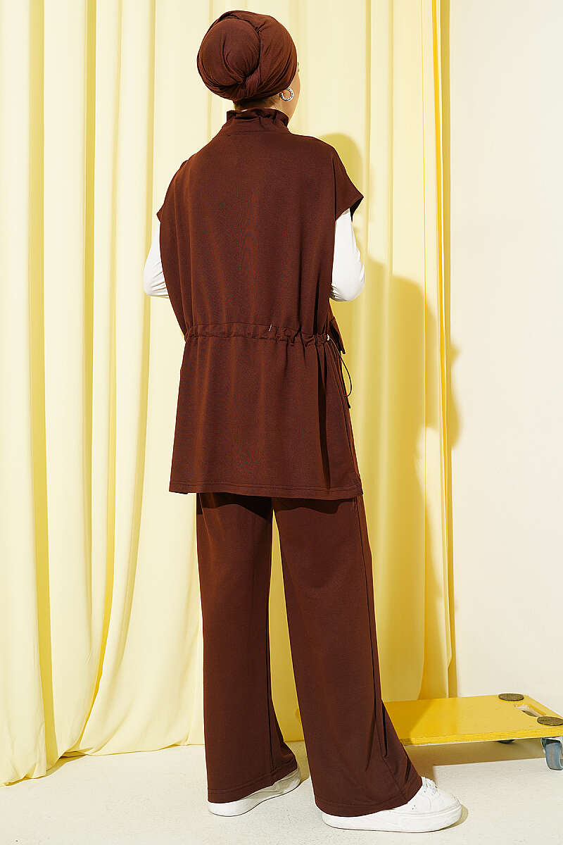Loycha Vest Two-Piece Set with Zip and Drawstring - Brown