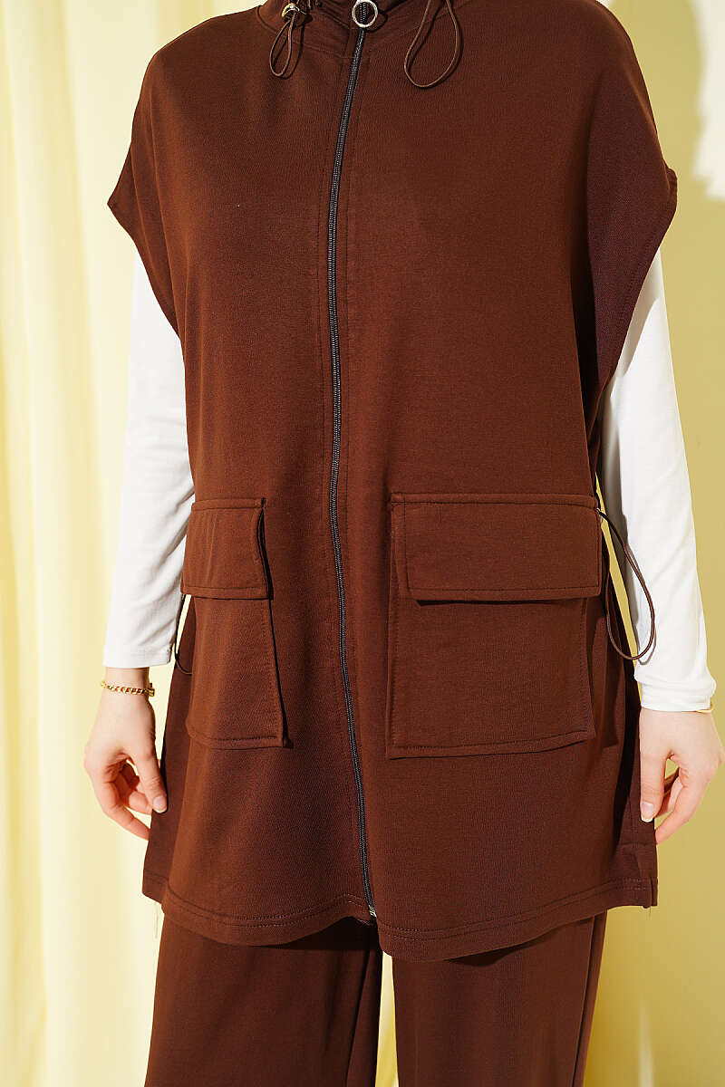 Loycha Vest Two-Piece Set with Zip and Drawstring - Brown