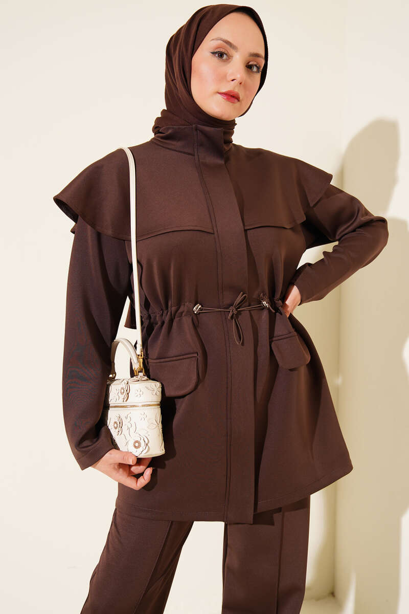 Two-Piece Set with Cape and Drawstring Waist - Brown