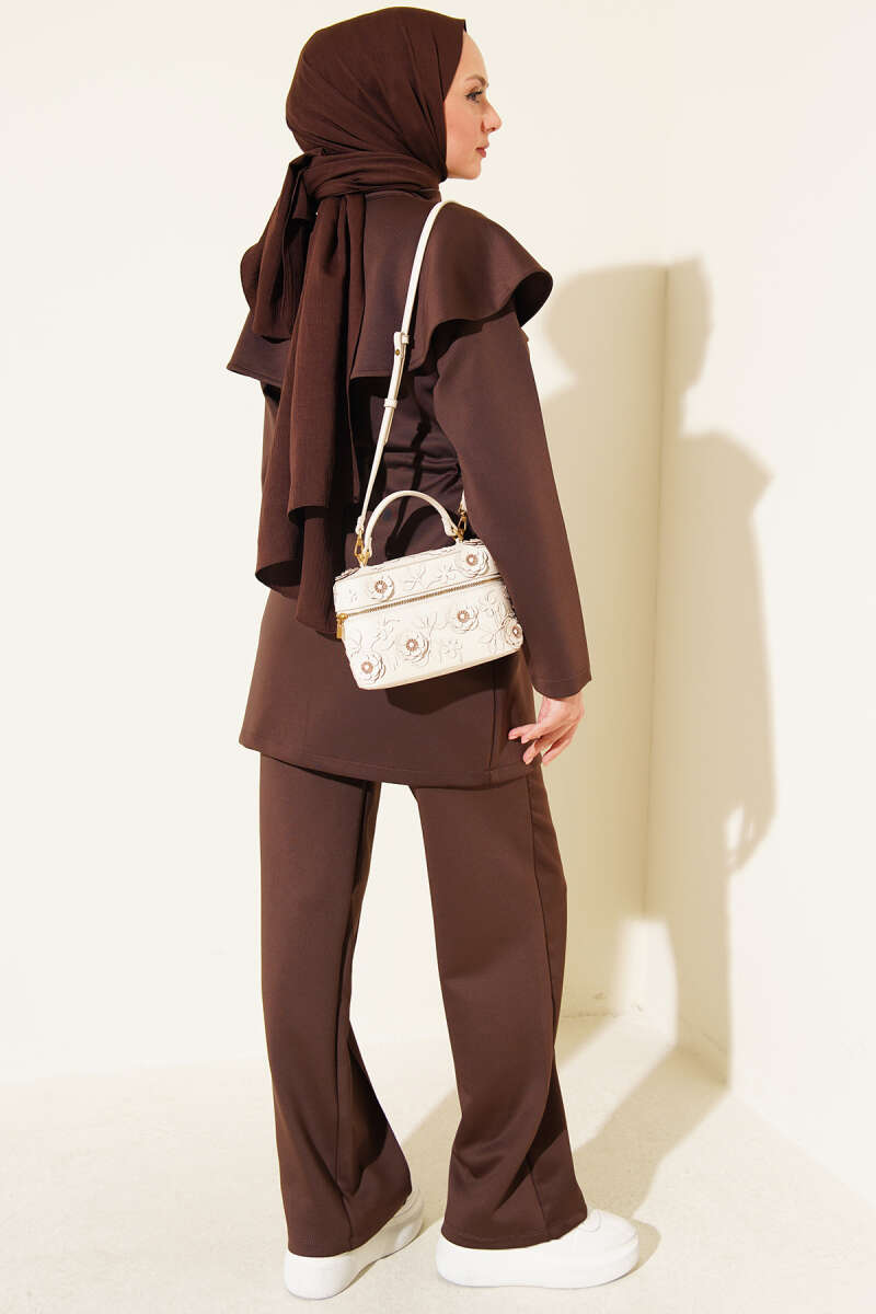 Two-Piece Set with Cape and Drawstring Waist - Brown