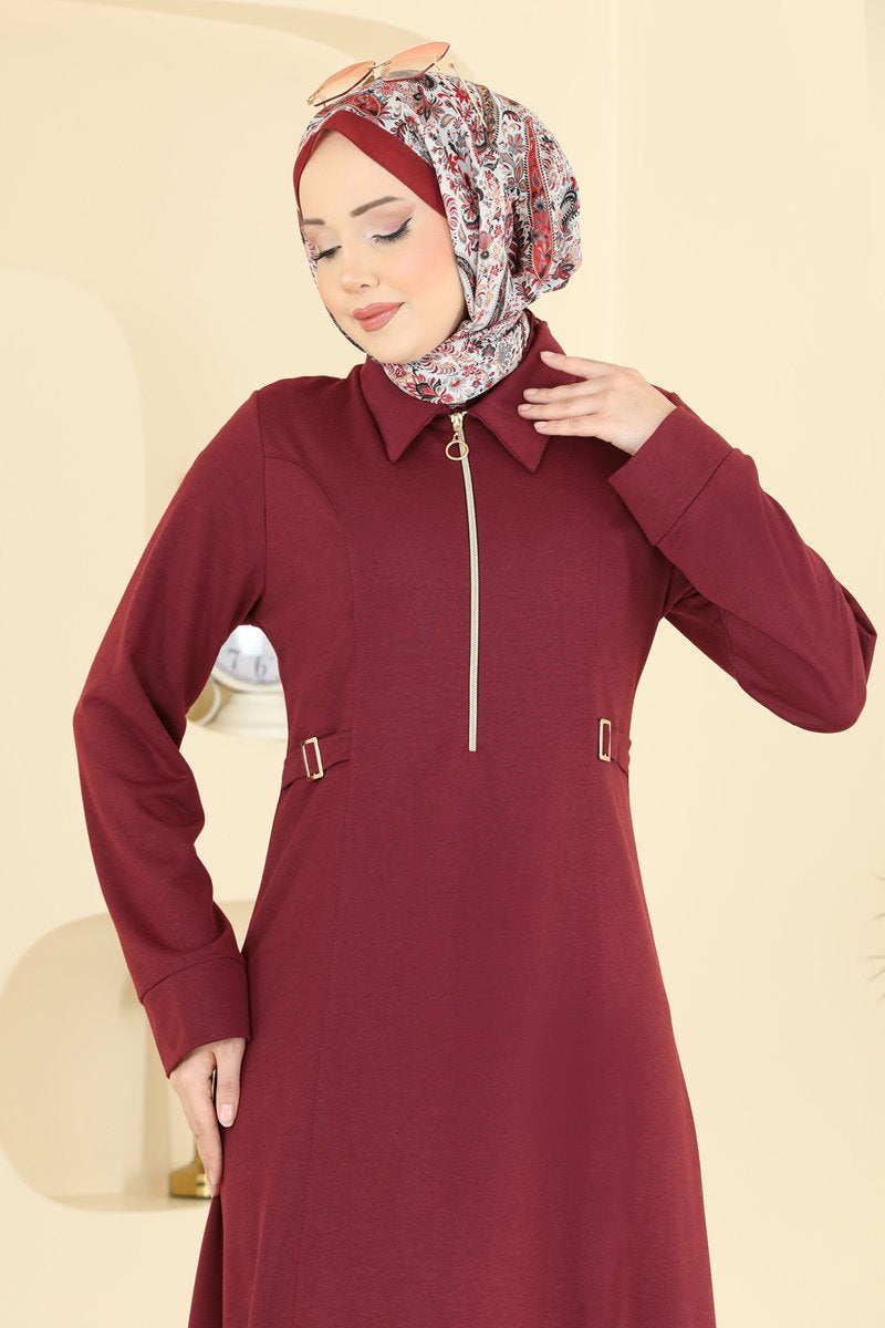 Dress with Buckle at the Waist - Burgundy