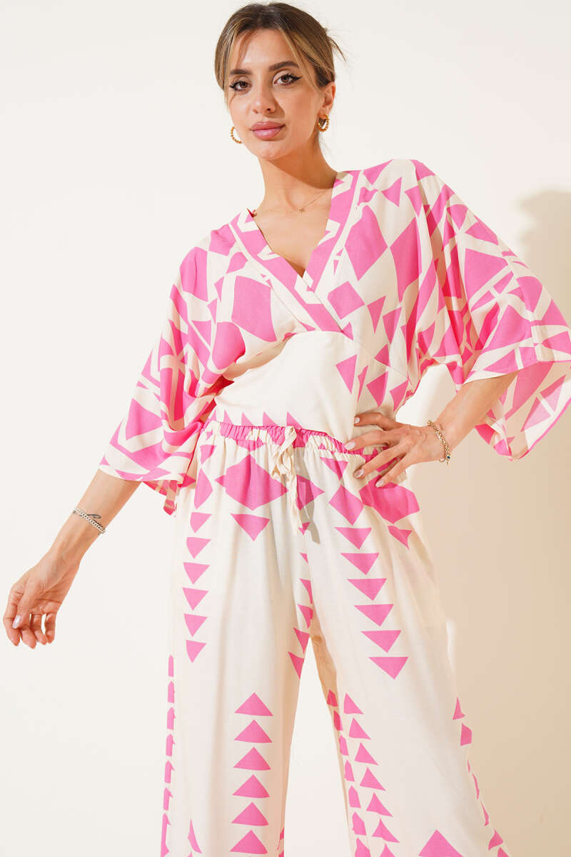 Crop Two-Piece Set with Guipure Waist - Pink
