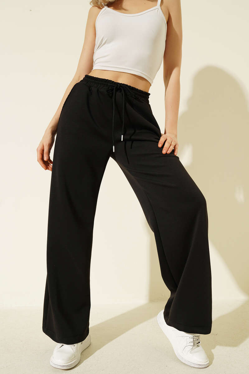 Elastic-Waist Loycha Pants - Black