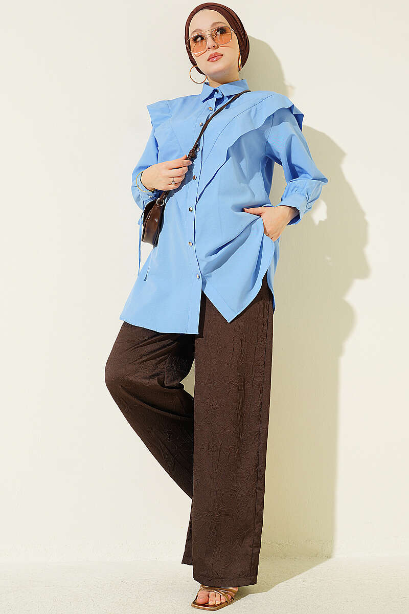 V-Panel Shirt with Tie Cuffs - Light Blue