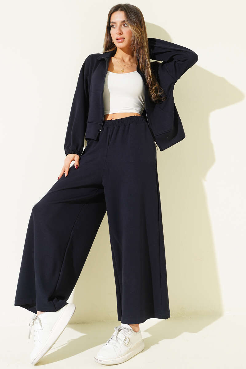 Loose Loycha Two-Piece Set with Cuffs and Pockets - Navy