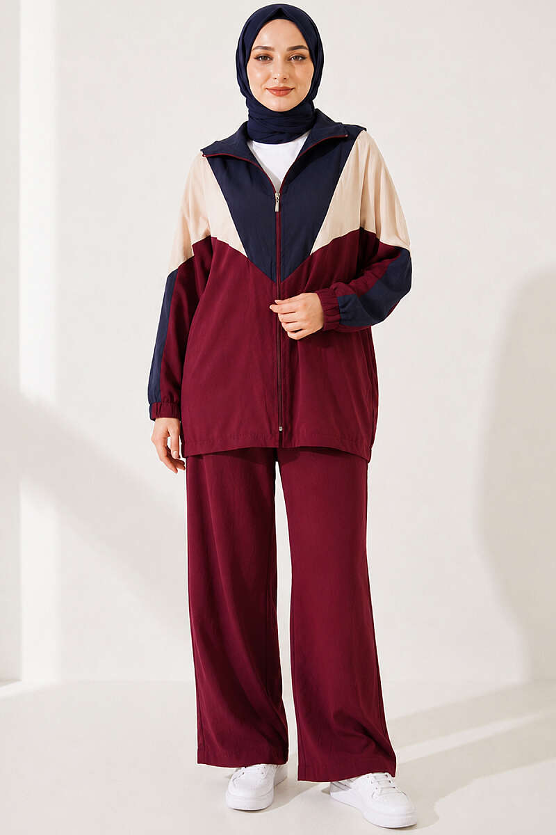 Two-Piece Set with Trim and Elastic Cuffs - Burgundy
