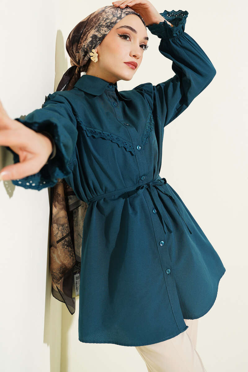Guipure-Detail Shirt with Elastic Cuffs - Emerald