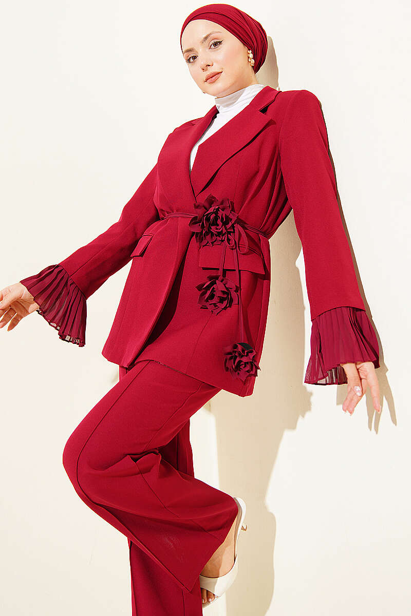 Blazer Set with Flower Brooch and Pleated Cuffs - Burgundy