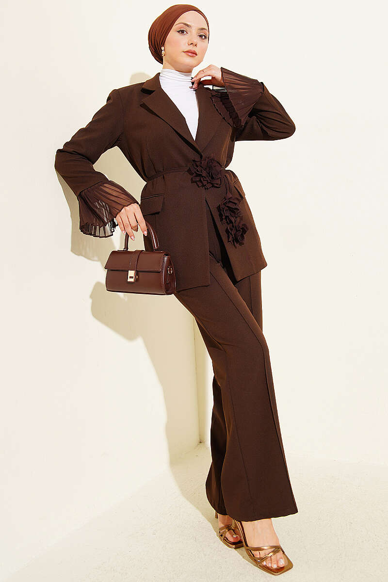 Blazer Set with Flower Brooch and Pleated Cuffs - Brown