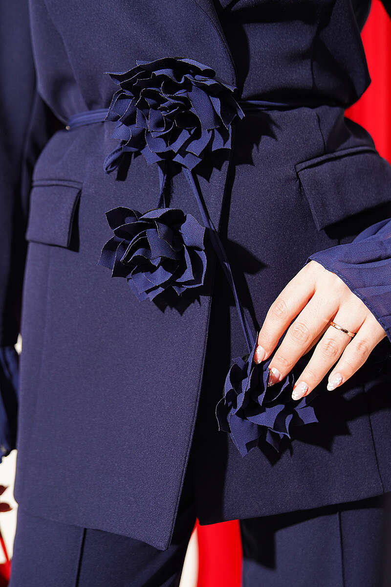 Blazer Set with Flower Brooch and Pleated Cuffs - Navy