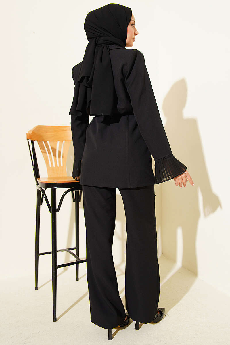 Blazer Set with Flower Brooch and Pleated Cuffs - Black