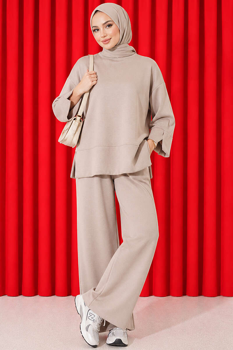 Loycha Two-Piece Set with Cuff Slits - Beige