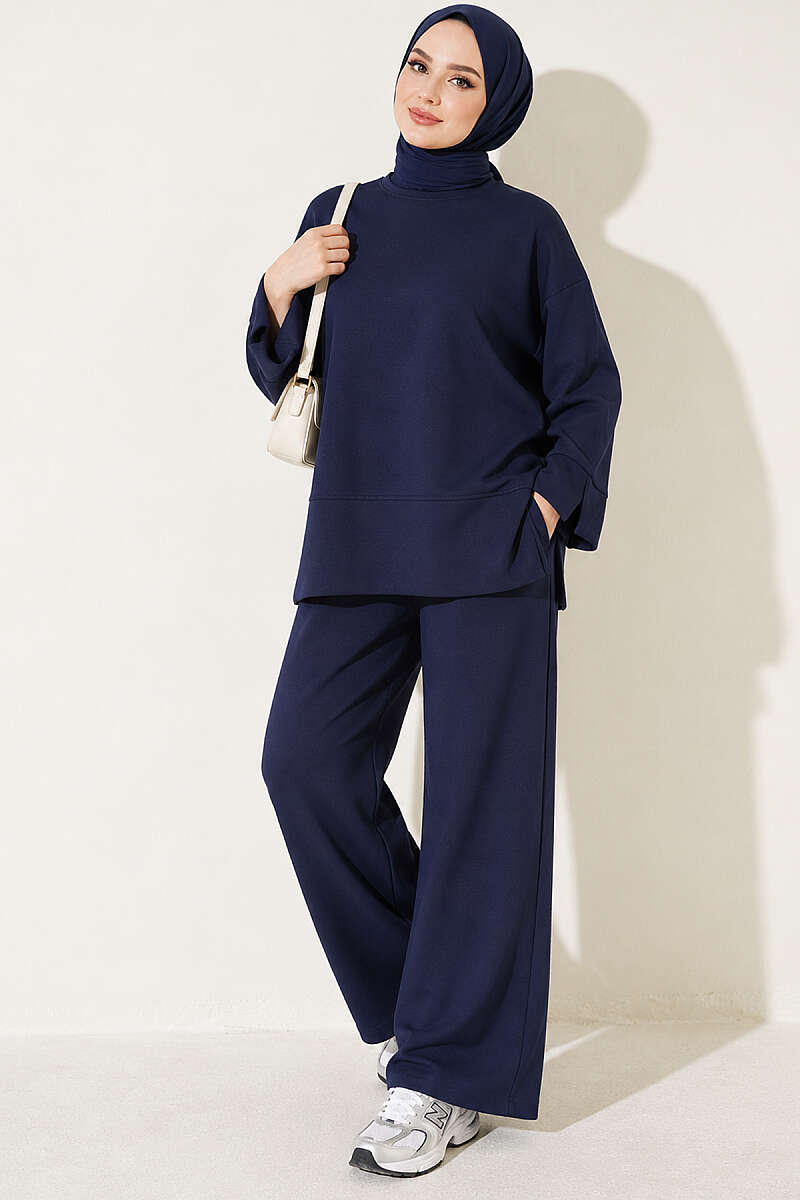 Loycha Two-Piece Set with Cuff Slits - Navy
