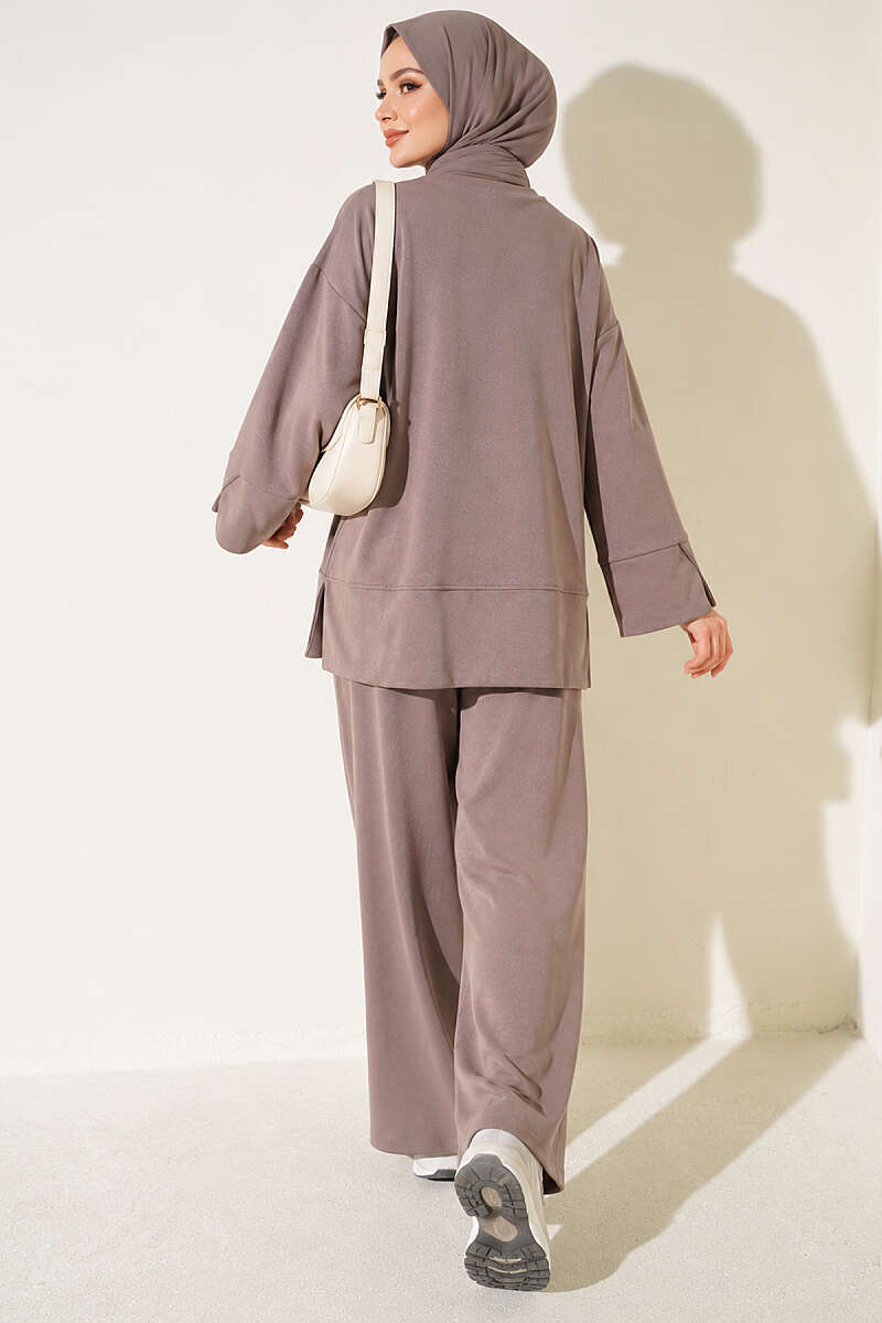 Loycha Two-Piece Set with Cuff Slits - Mink