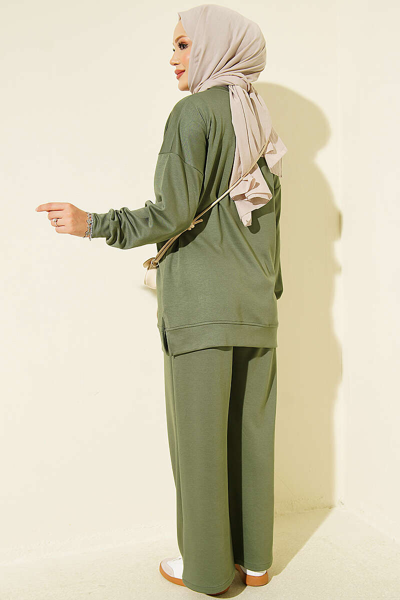 Crew-Neck Two-Piece Set with Emblem - Khaki
