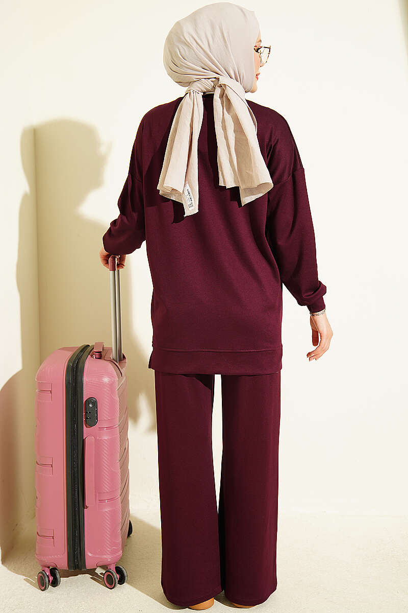 Crew-Neck Two-Piece Set with Emblem - Plum