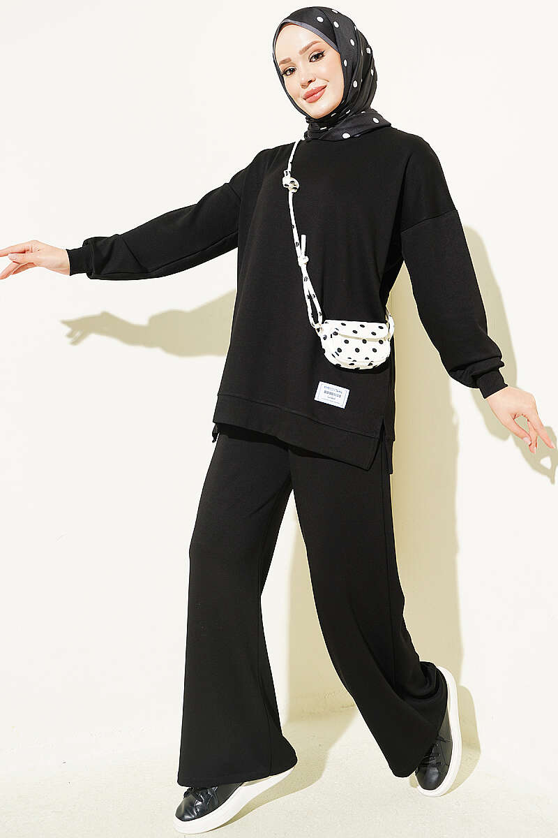 Crew-Neck Two-Piece Set with Emblem - Black