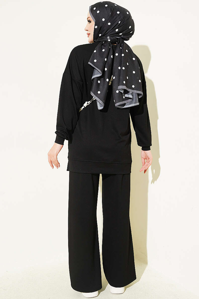Crew-Neck Two-Piece Set with Emblem - Black