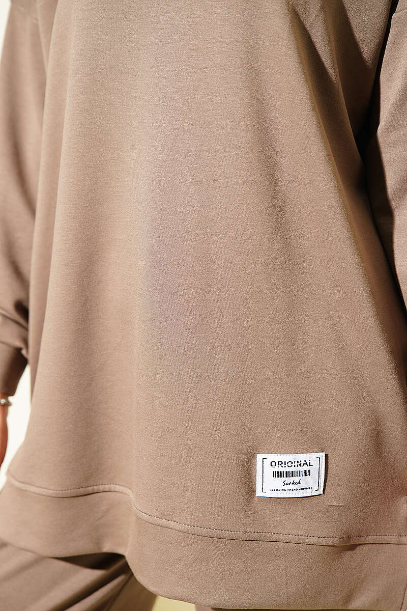 Crew-Neck Two-Piece Set with Emblem - Mink