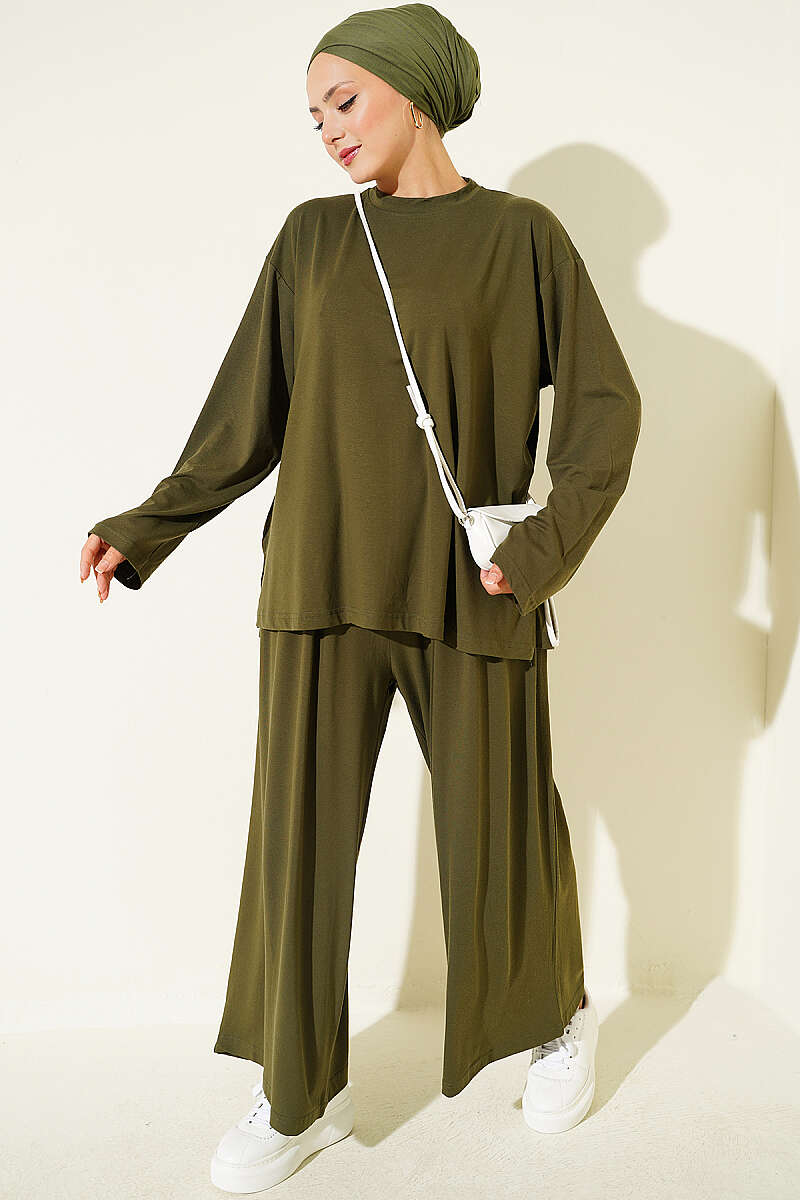 Basic Crew-Neck Two-Piece Set - Khaki