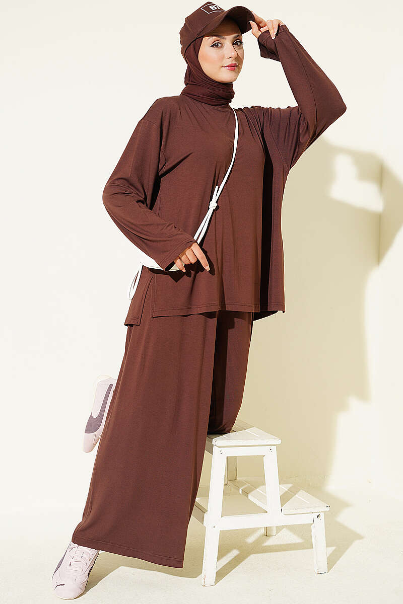 Basic Crew-Neck Two-Piece Set - Brown