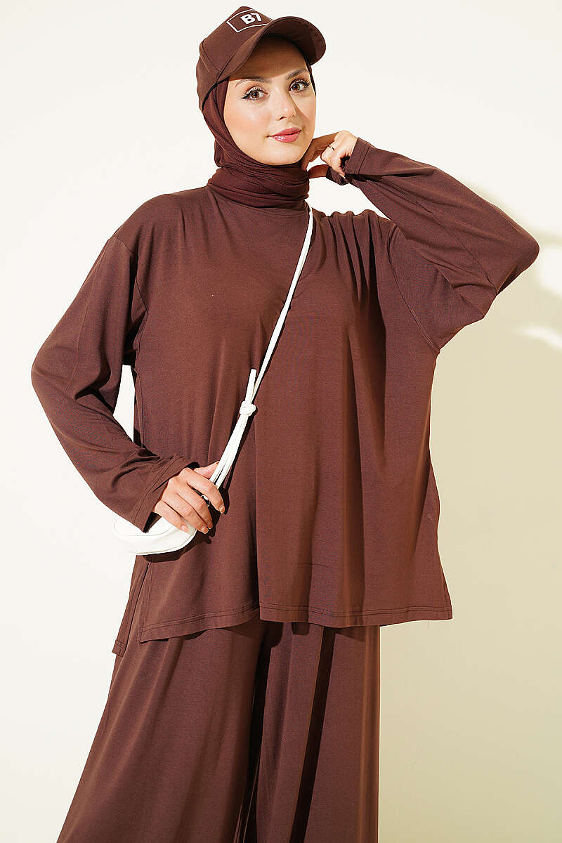 Basic Crew-Neck Two-Piece Set - Brown