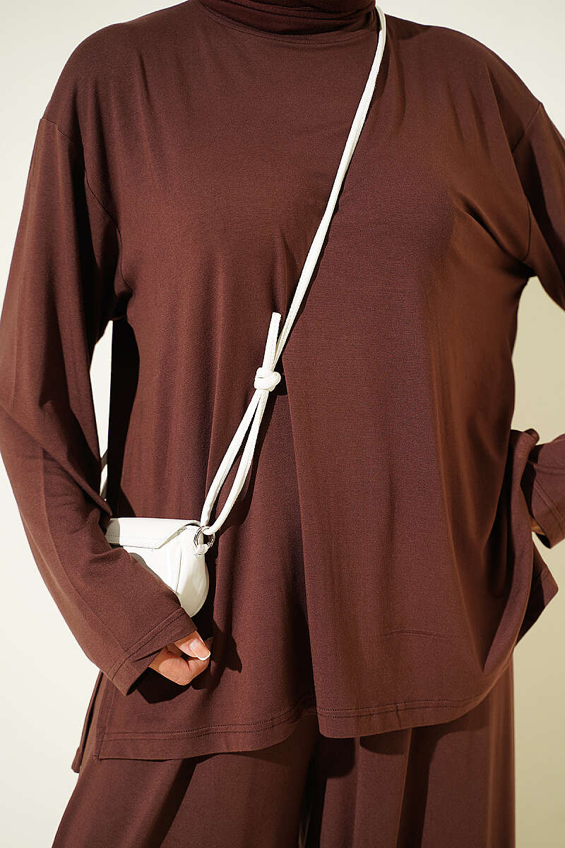 Basic Crew-Neck Two-Piece Set - Brown