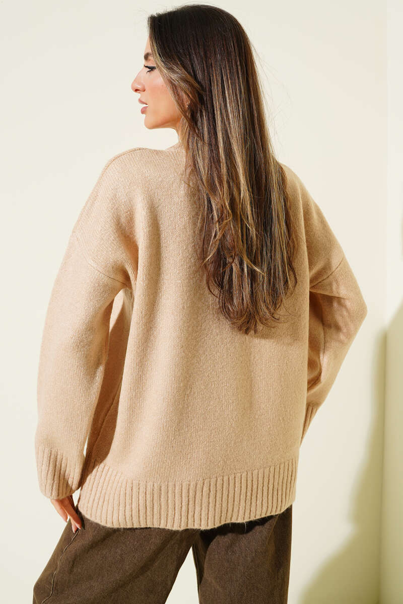 Crew-Neck Basic Soft Sweater - Camel