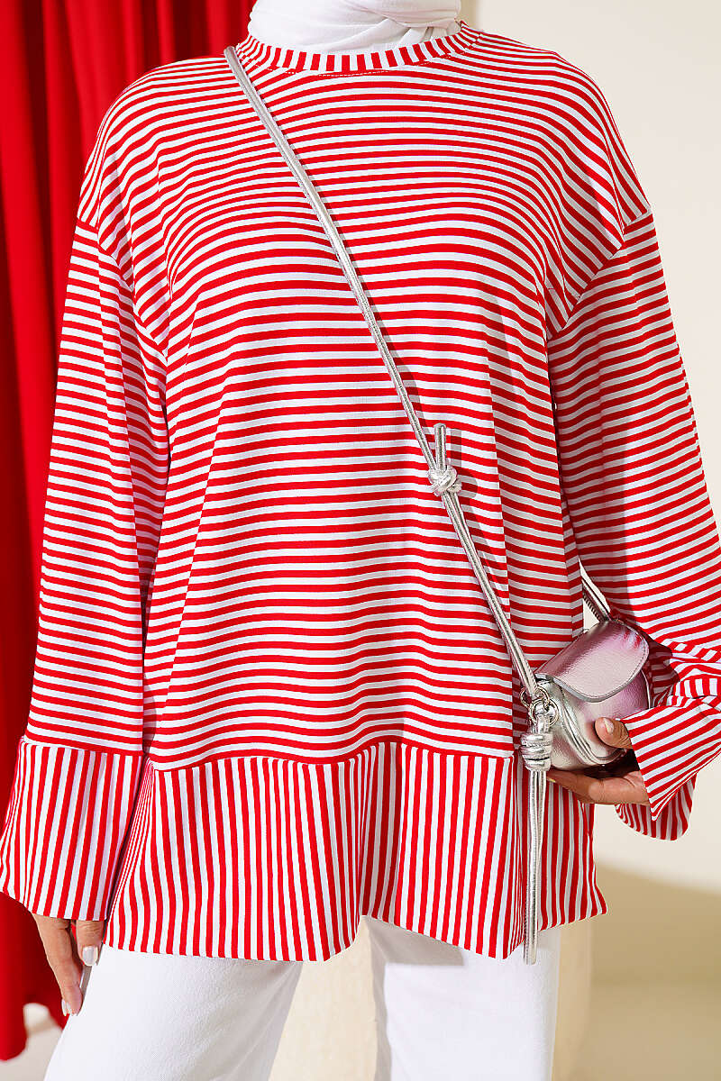 Crew-Neck Tunic with Vertical Line Detail - Red