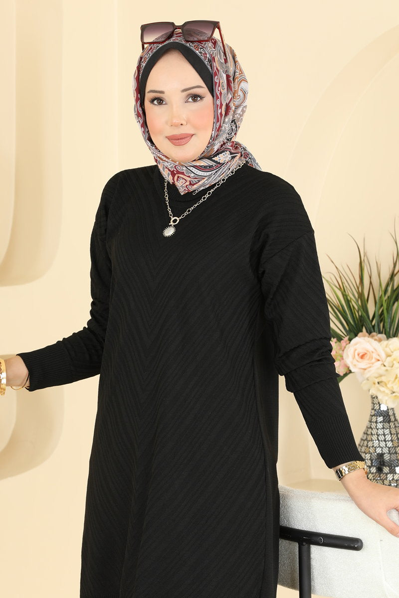 Crew-Neck Mercerised Knit Tunic - Black