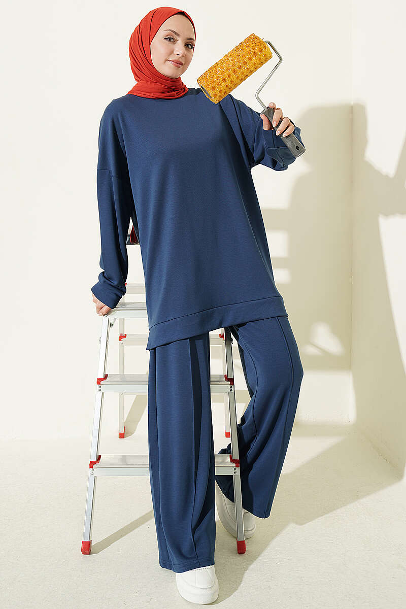 Basic Crew-Neck Two-Piece Set with Slits - Navy