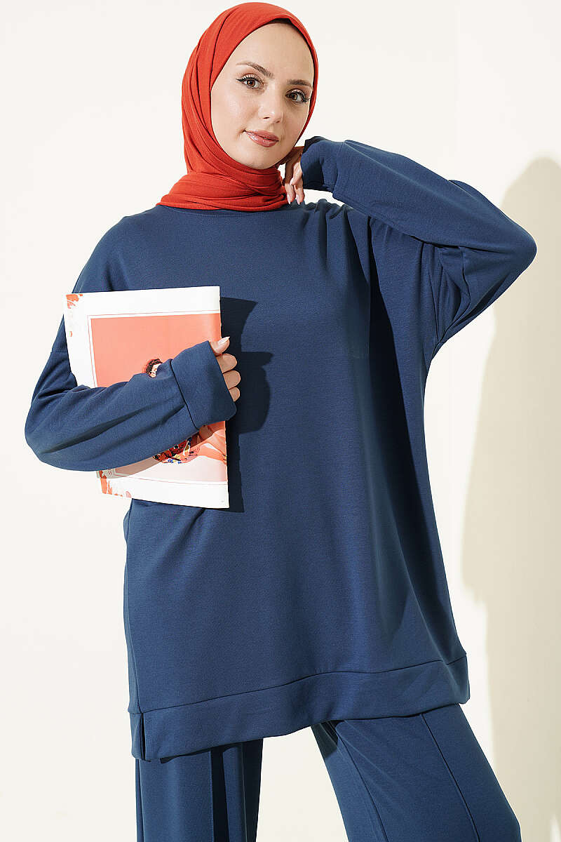 Basic Crew-Neck Two-Piece Set with Slits - Navy