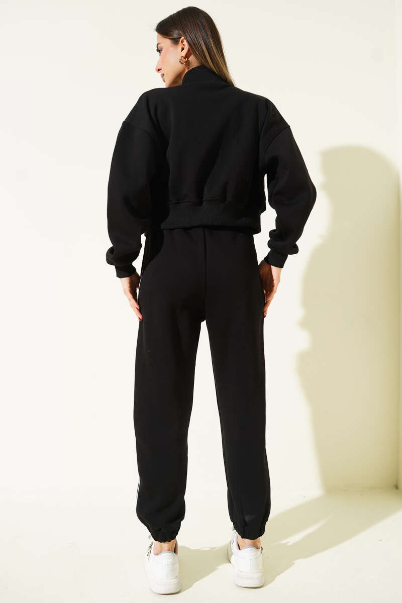 Three-Thread Cardigan Set with Piping - Black