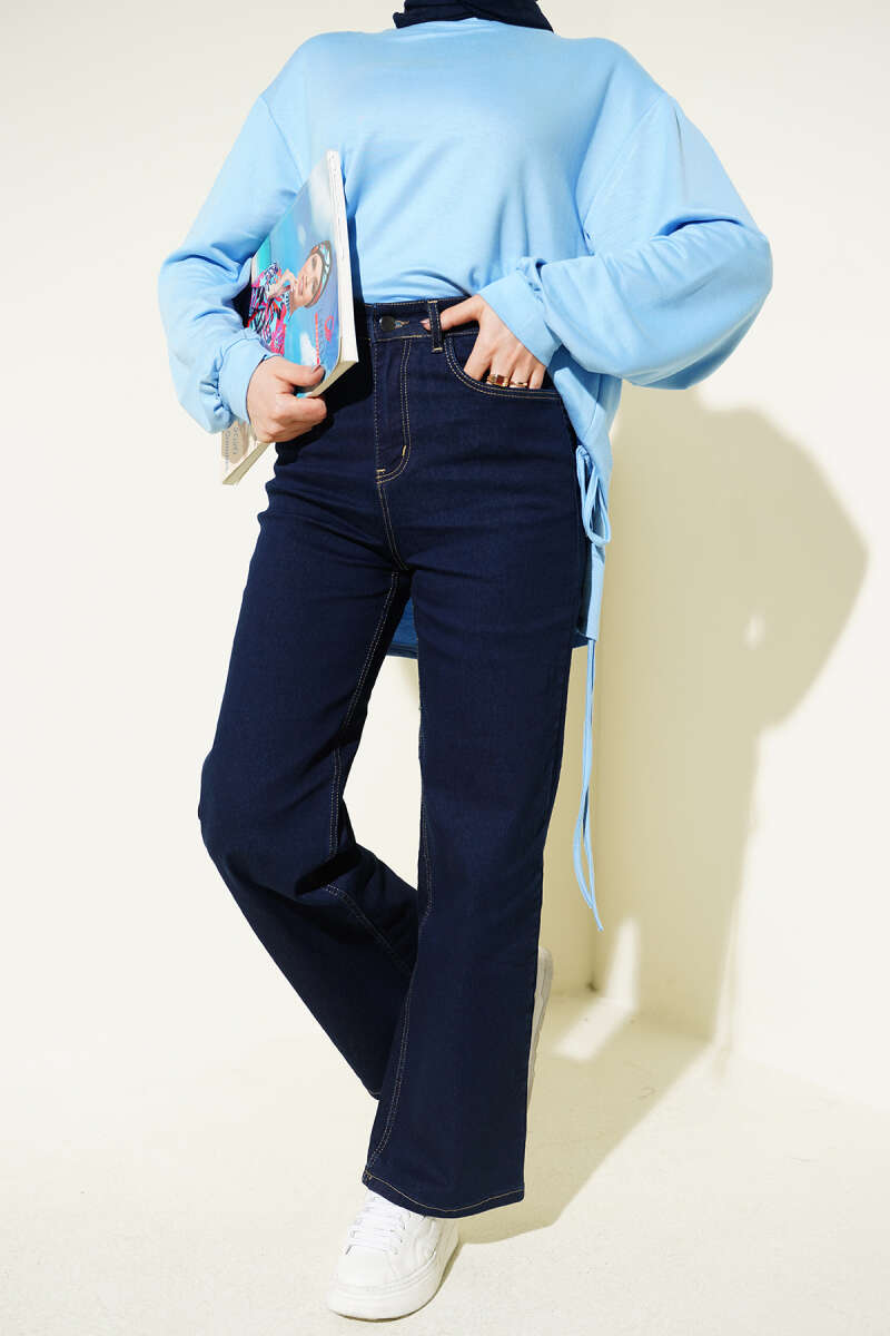 Wide-Leg Jeans with Pockets - Navy