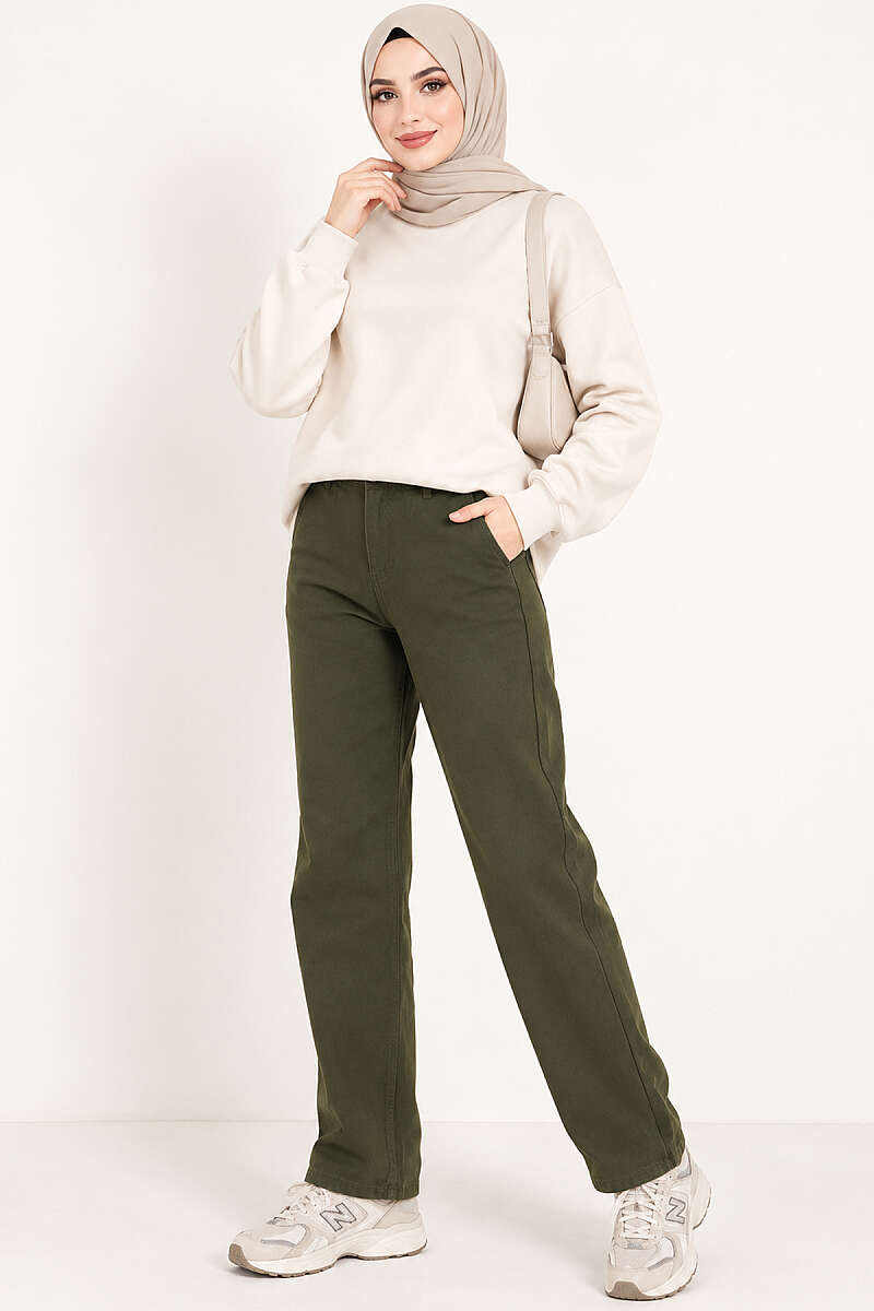 Straight-Leg Jeans - Khaki
