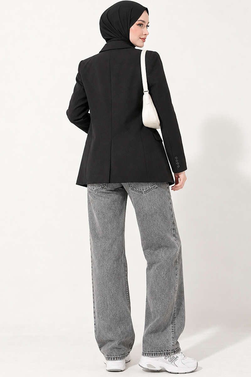 Straight-Leg Jeans - Light Washed Black