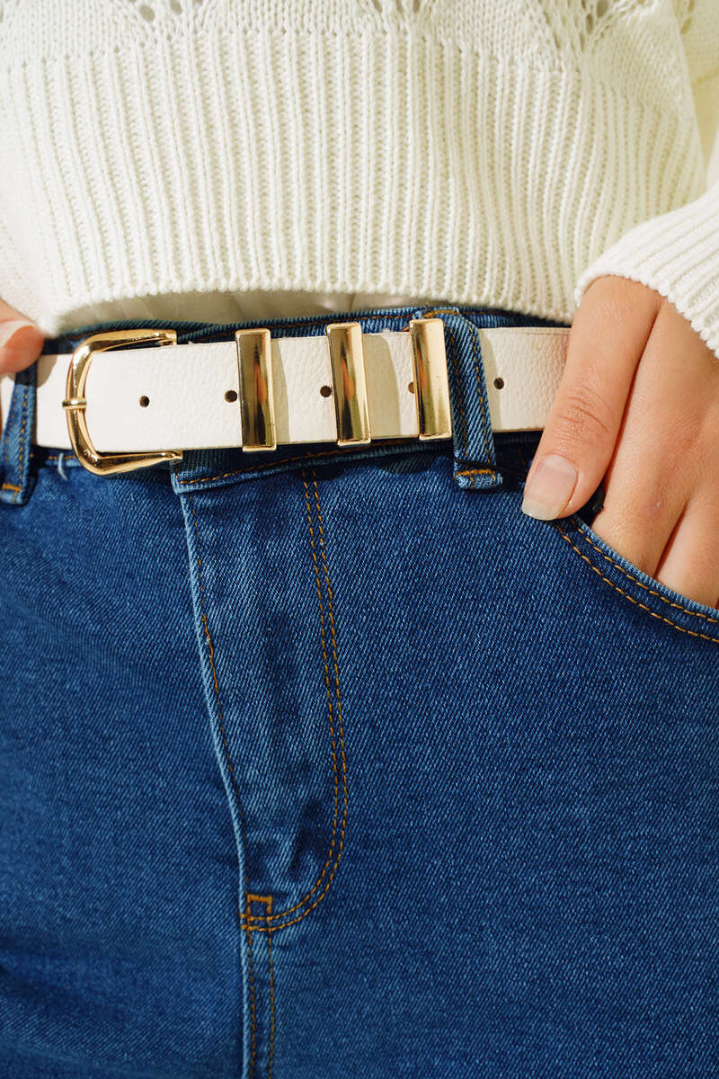 Straight-Leg Jeans with Raw Hem - Denim Blue