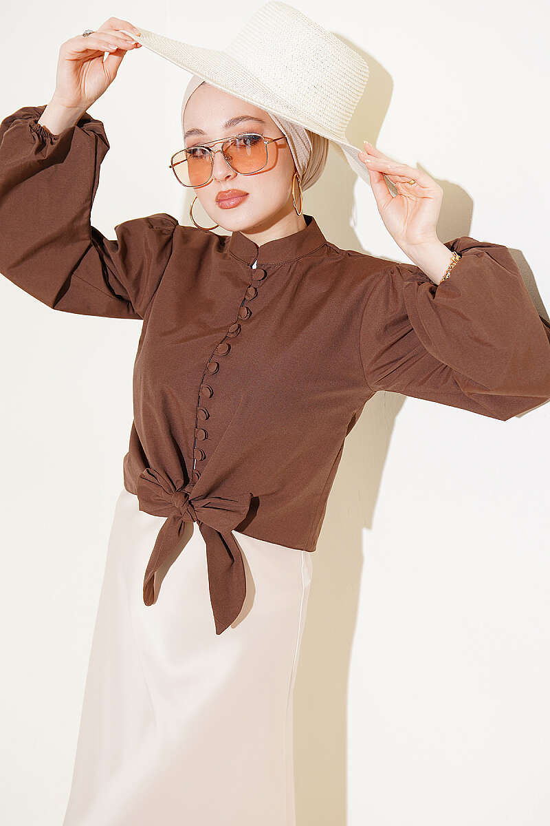 Short Tie Shirt with Rivet Buttons - Brown