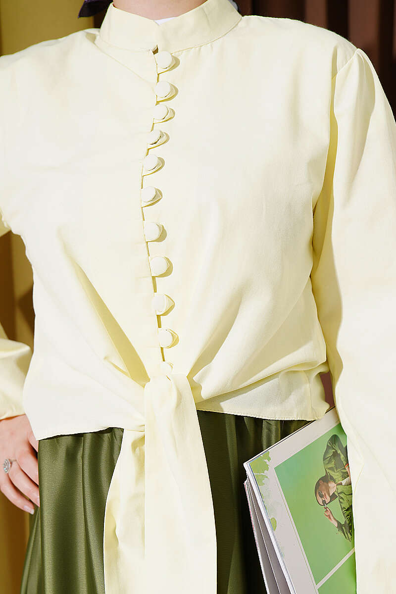 Short Tie Shirt with Rivet Buttons - Yellow