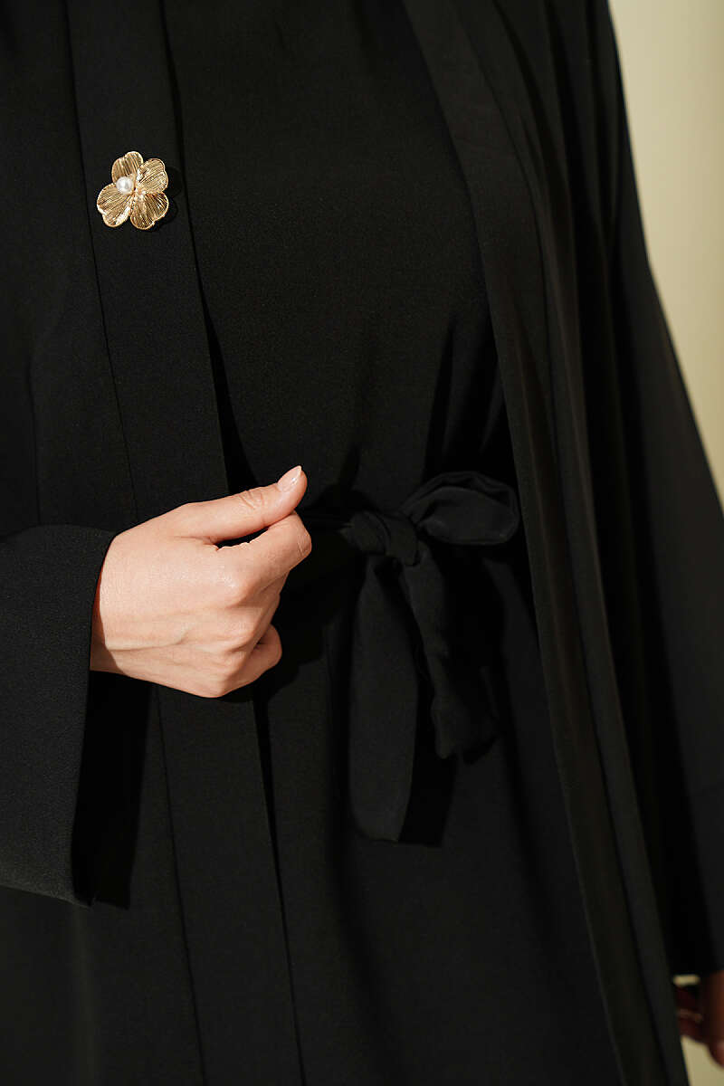 Abaya Set with Brooch - Black