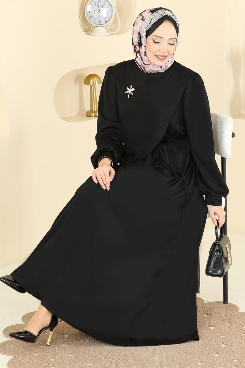 Belted Crepe Knit Dress with Brooch - Black
