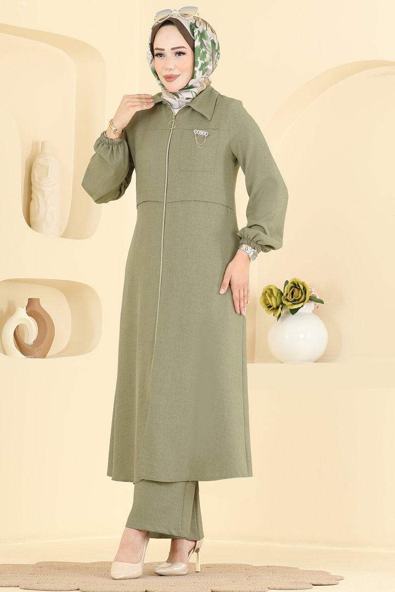 Linen Two-Piece Set with Brooch - Almond Green