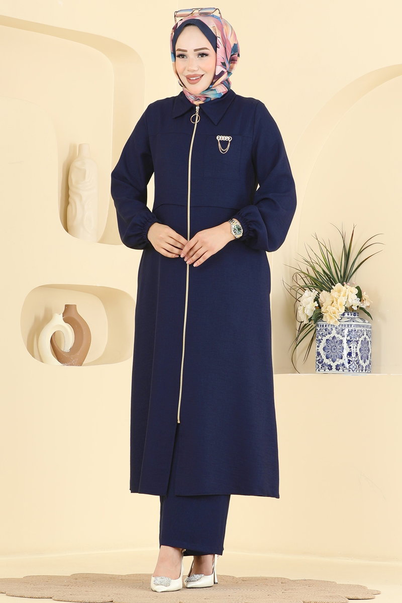 Linen Two-Piece Set with Brooch - Navy
