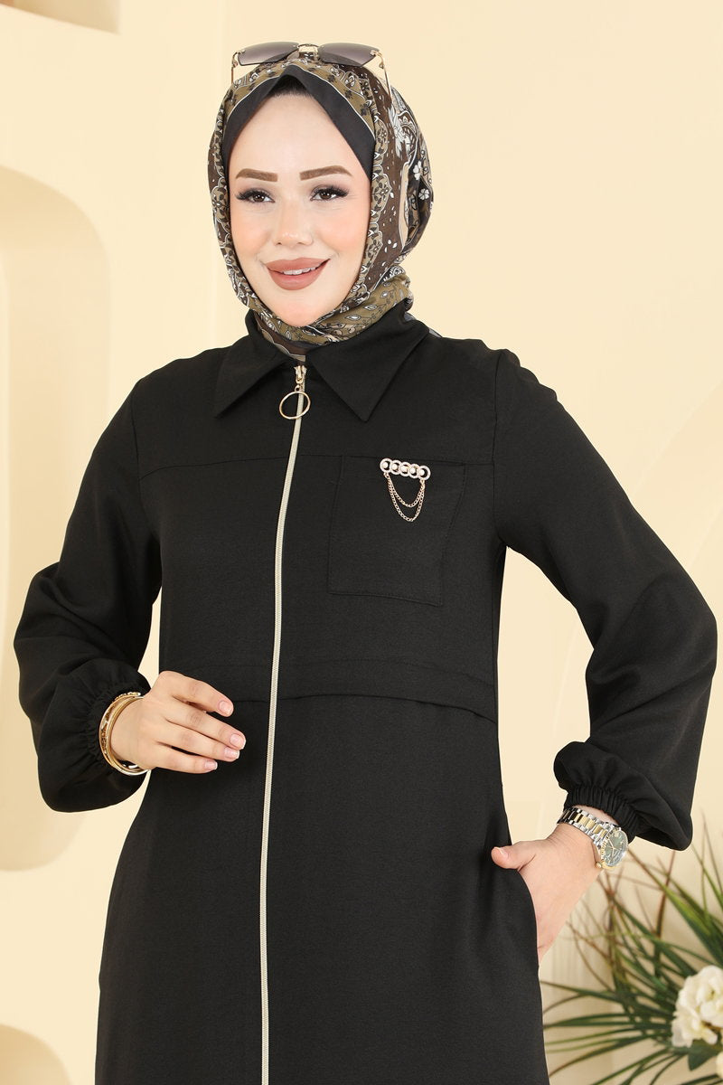 Linen Two-Piece Set with Brooch - Black