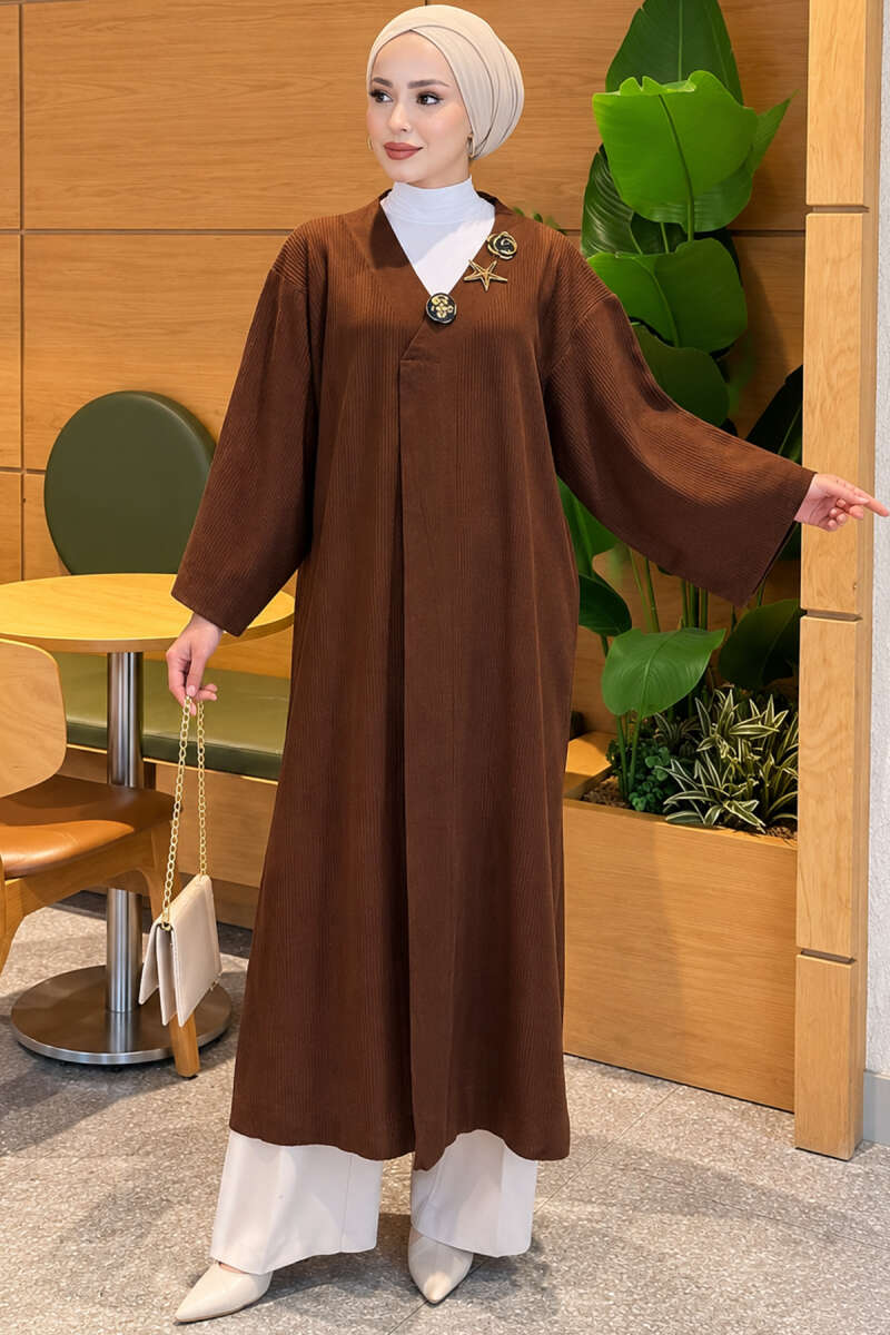 Long Knit Cardigan with Brooch - Brown