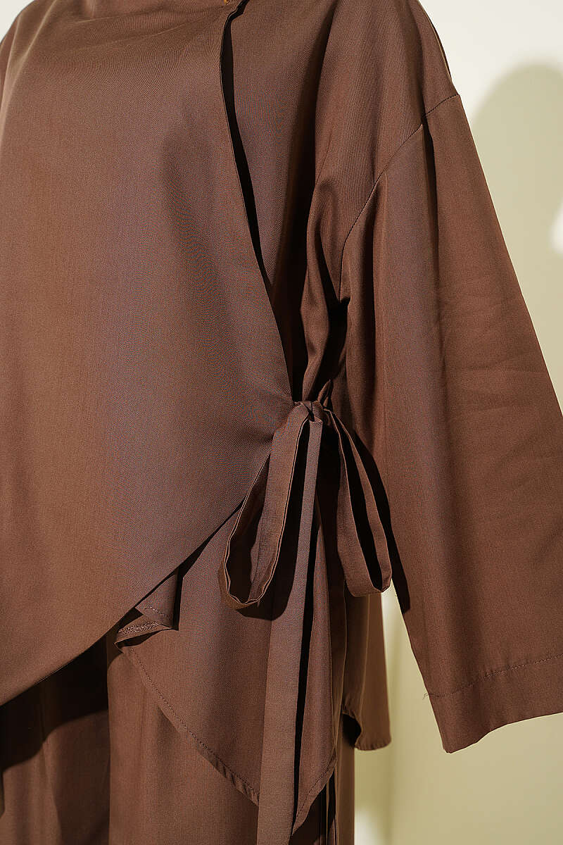 Two-Piece Set with Cross Ties - Brown