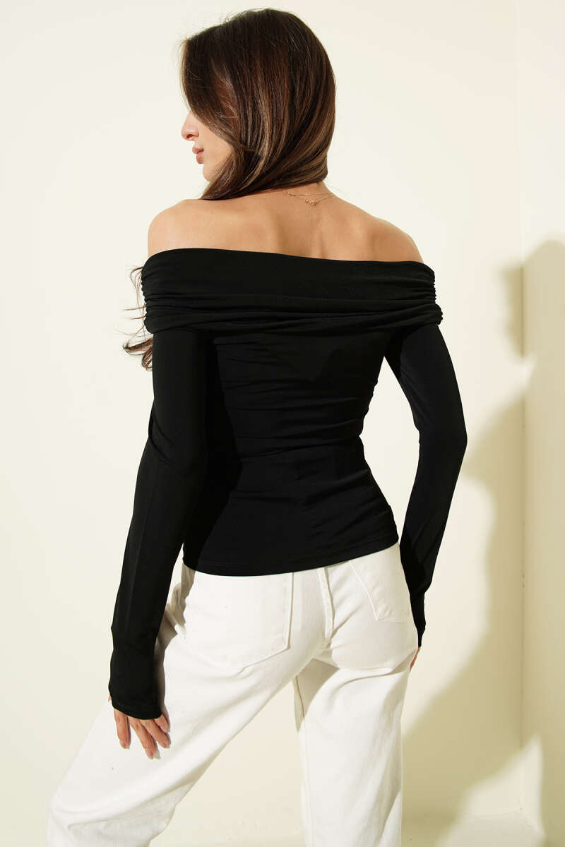 Cross Madonna-Neck Sandy Blouse - Black