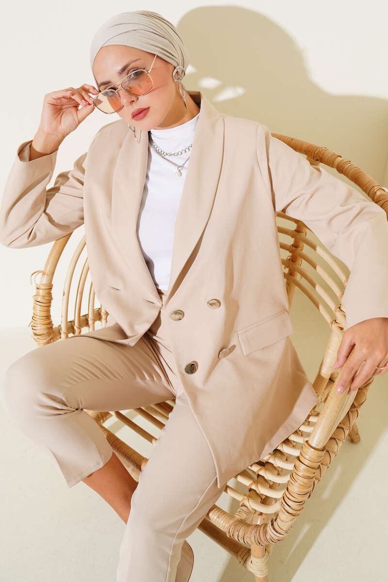 Four-Button Blazer with Flap Pockets - Beige