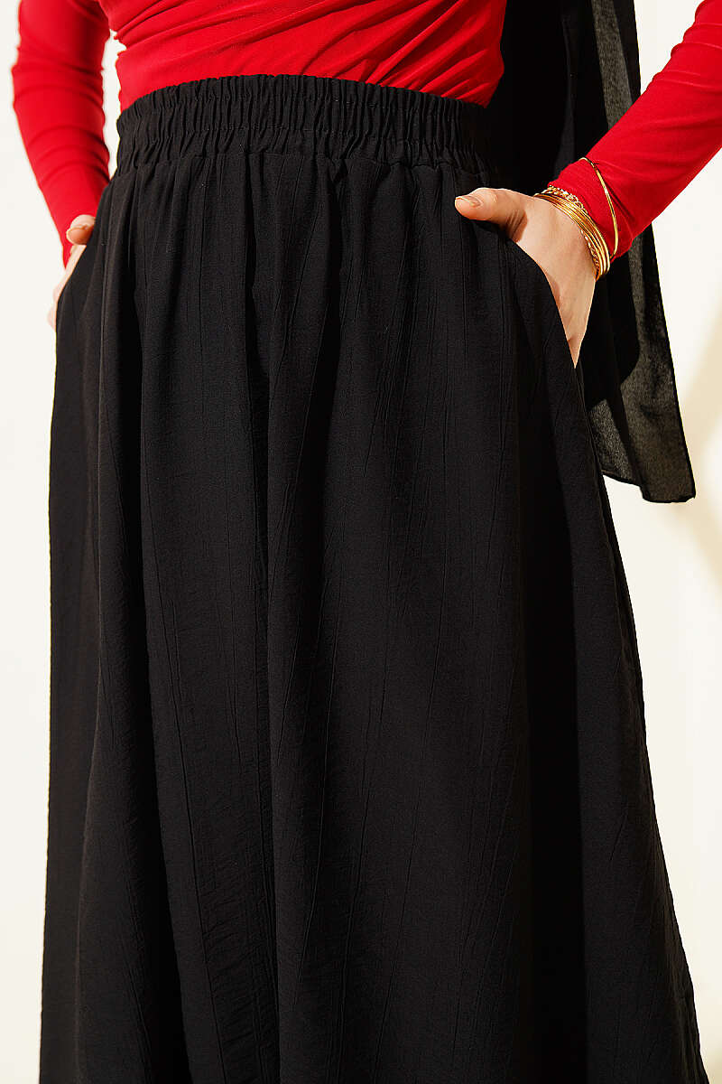 Basic Skirt with Pockets and Elastic Waist - Black